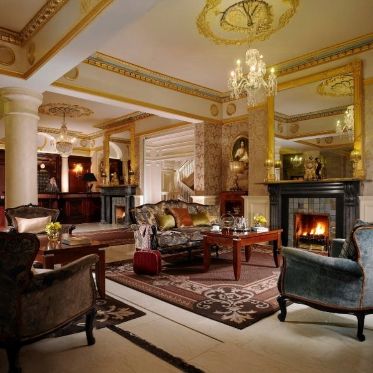 Buswells Hotel Reception