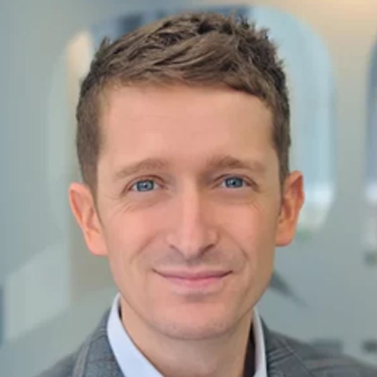 Mark Hollington headshot