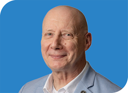 Peter De Pauw headshot