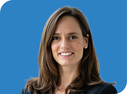 Lara Thoenemann headshot