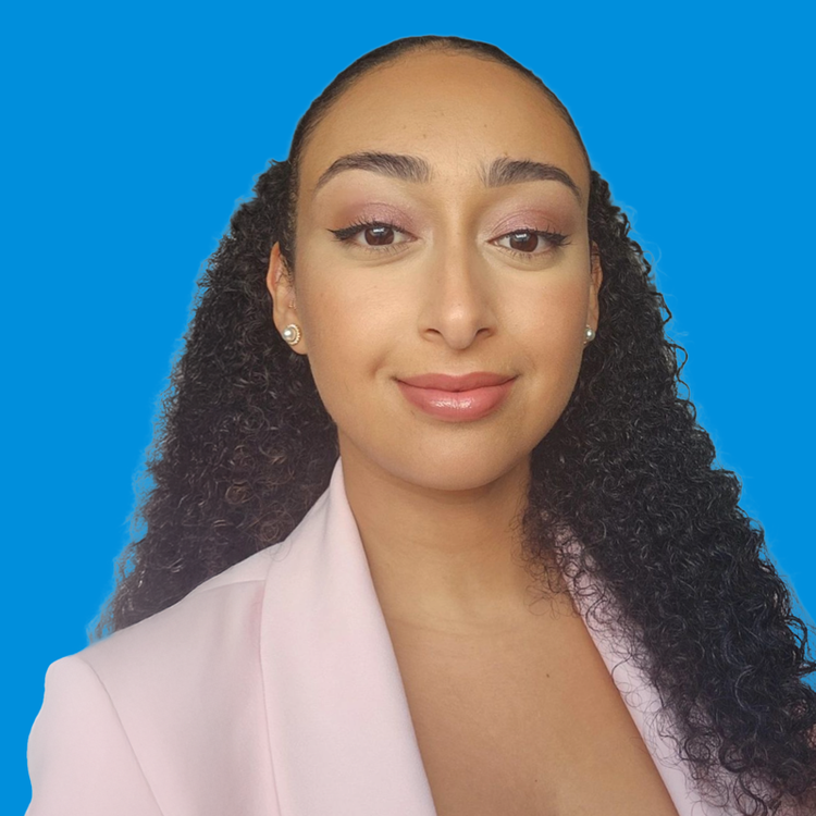 Leyla MAÏZA Avendra International France